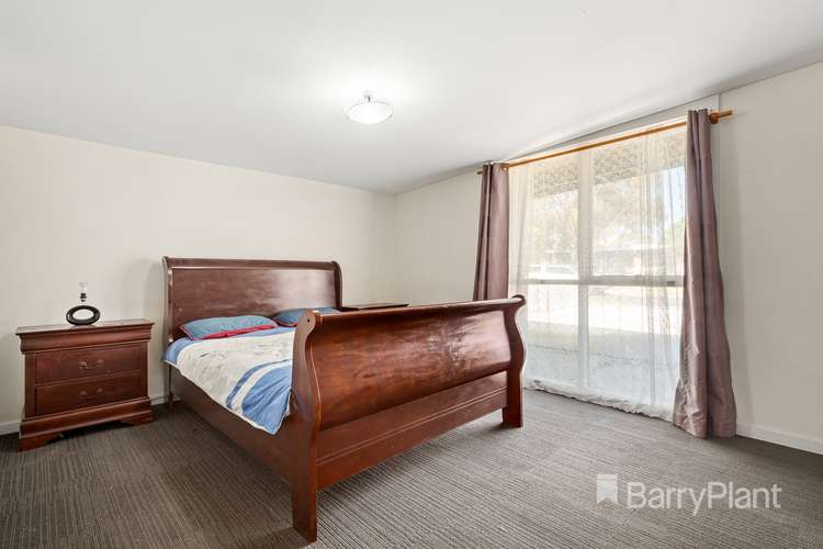 Fifth view of Homely house listing, 42 Circle Drive, Cranbourne VIC 3977