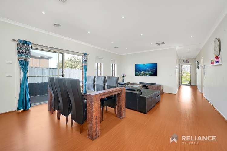 Fifth view of Homely house listing, 2 Mazel Drive, Tarneit VIC 3029