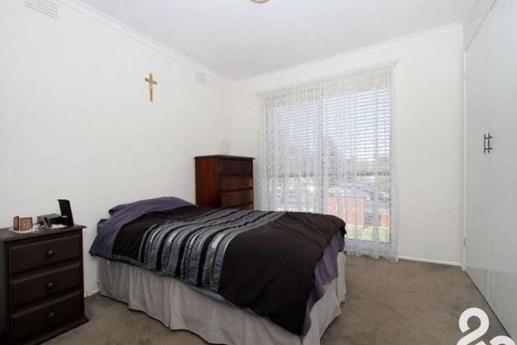 Fifth view of Homely unit listing, 1/12 Hobbs Crescent, Reservoir VIC 3073