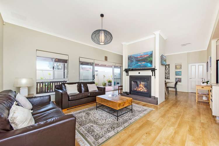 Fifth view of Homely house listing, 1 Coton Square, The Vines WA 6069