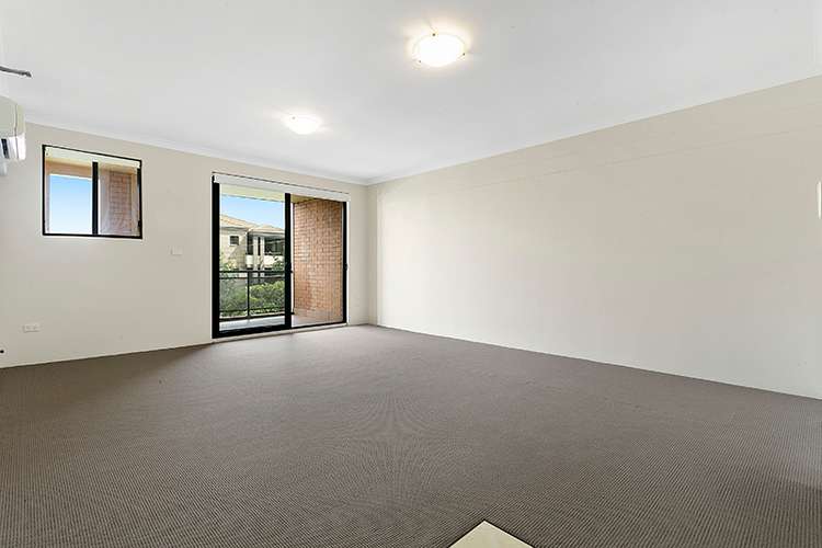 Second view of Homely apartment listing, 21/16-24 Lydbrook Street, Westmead NSW 2145