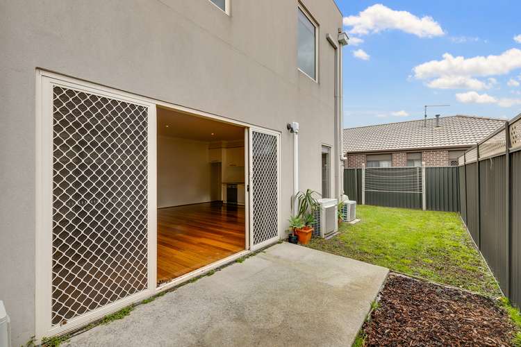 Sixth view of Homely house listing, 2 Parmentier Way, Pakenham VIC 3810
