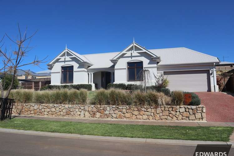 Main view of Homely house listing, 35 Sloane Square, Drouin VIC 3818