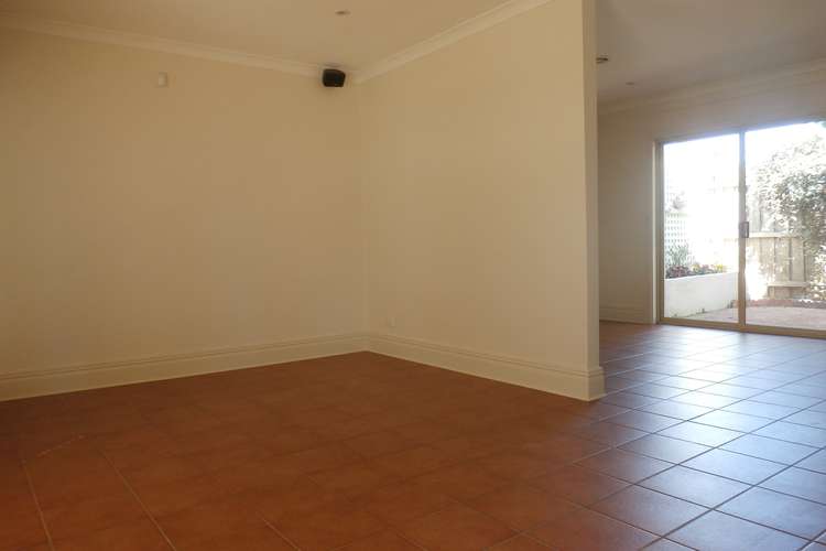 Third view of Homely townhouse listing, 4/47 Surrey Street, Pascoe Vale VIC 3044