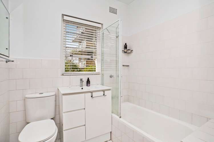Fourth view of Homely unit listing, 4/17a Rickard Street, Balgowlah NSW 2093