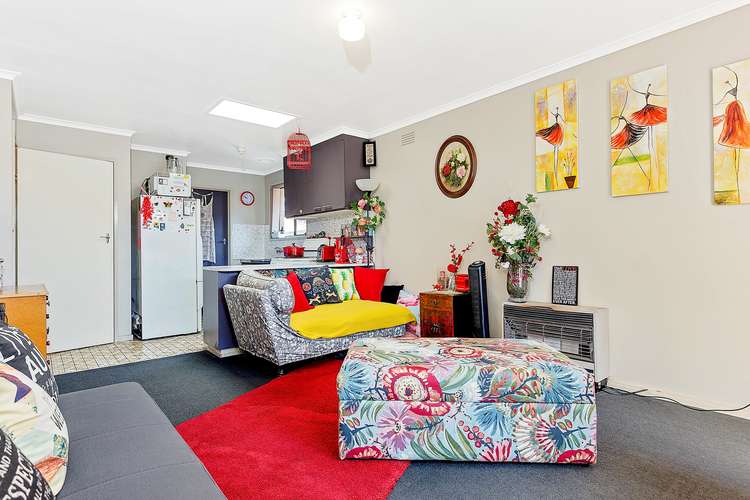 Second view of Homely unit listing, 2/14 Minogue Crescent, Hoppers Crossing VIC 3029