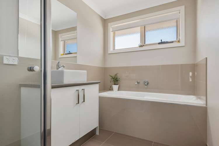 Fifth view of Homely unit listing, 2/45 Holts Lane, Bacchus Marsh VIC 3340