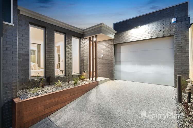 Main view of Homely townhouse listing, 3/100 Winifred Street, Oak Park VIC 3046