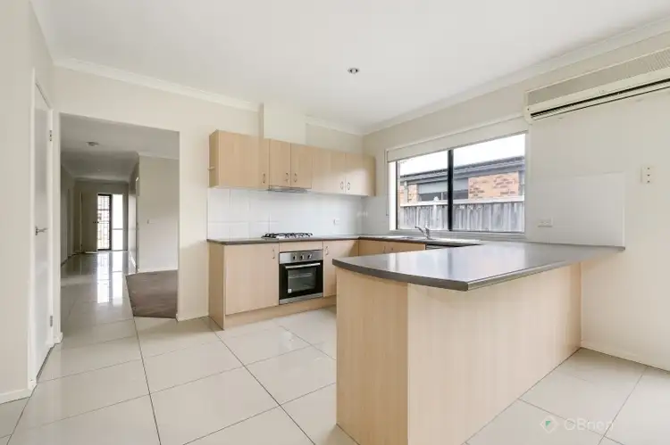 Fifth view of Homely house listing, 17 Beechtree Way, Cranbourne North VIC 3977