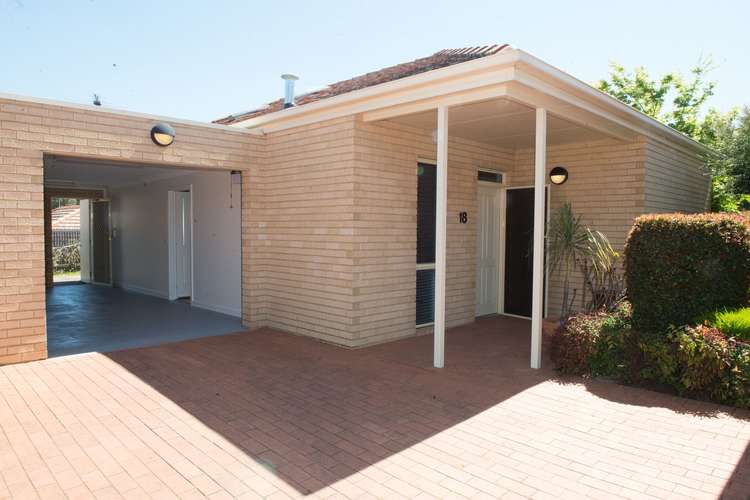 Main view of Homely unit listing, 18/1 Oldstead Road, Greensborough VIC 3088