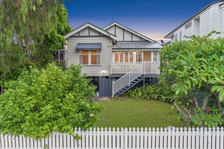 108 Gordon Parade, Manly QLD 4179