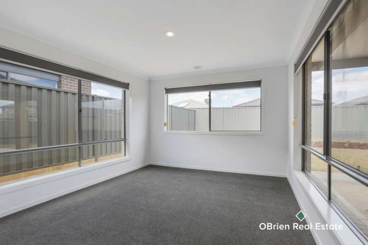 Fourth view of Homely house listing, 18 Genevieve Circuit, Cranbourne East VIC 3977