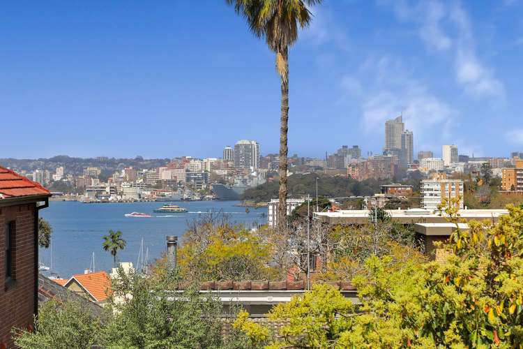 Second view of Homely studio listing, 5/31 Ben Boyd Road, Neutral Bay NSW 2089