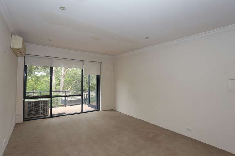 Second view of Homely apartment listing, 5/2 Peckham Avenue, Chatswood NSW 2067