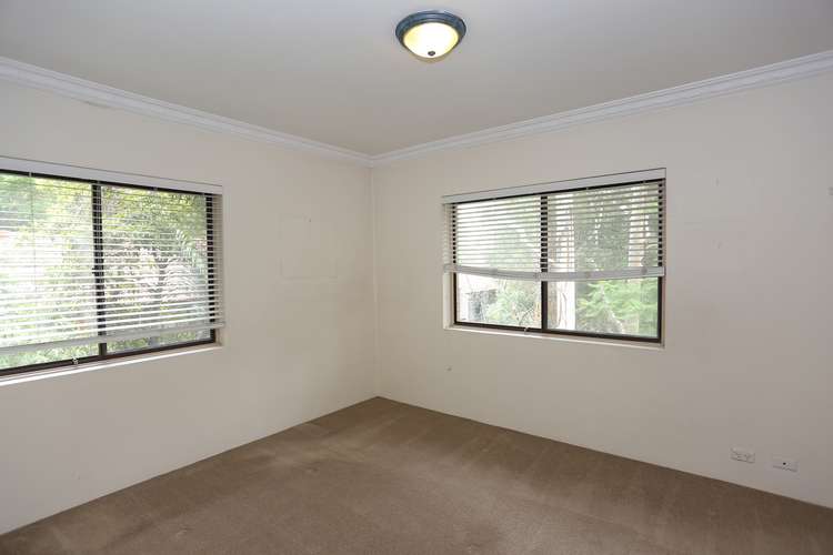 Third view of Homely apartment listing, 5/2 Peckham Avenue, Chatswood NSW 2067
