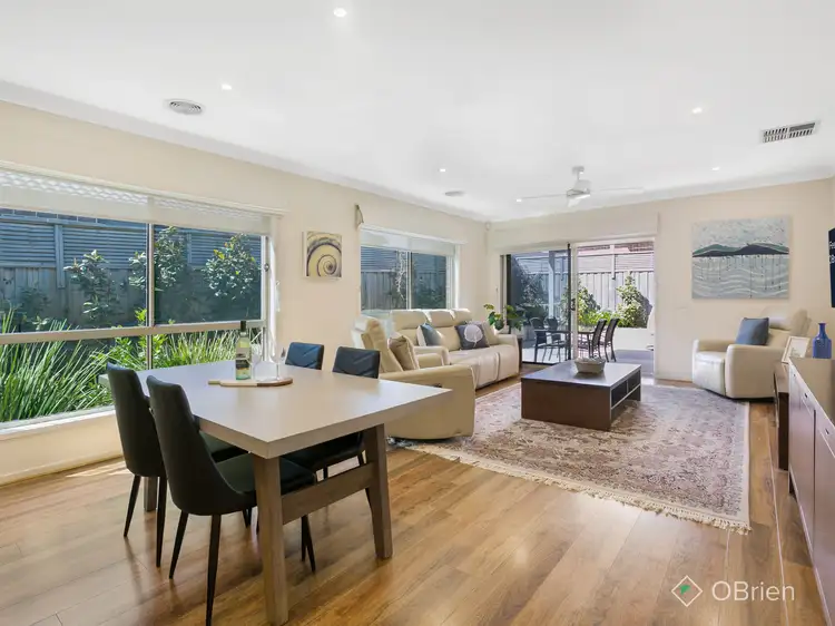 13 Hassett Lane, Cranbourne West VIC 3977