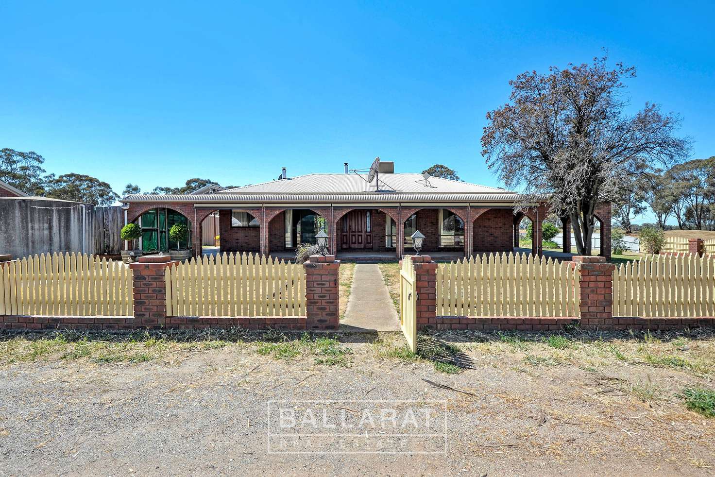 Main view of Homely acreageSemiRural listing, 661 Middle Road, Dunolly VIC 3472