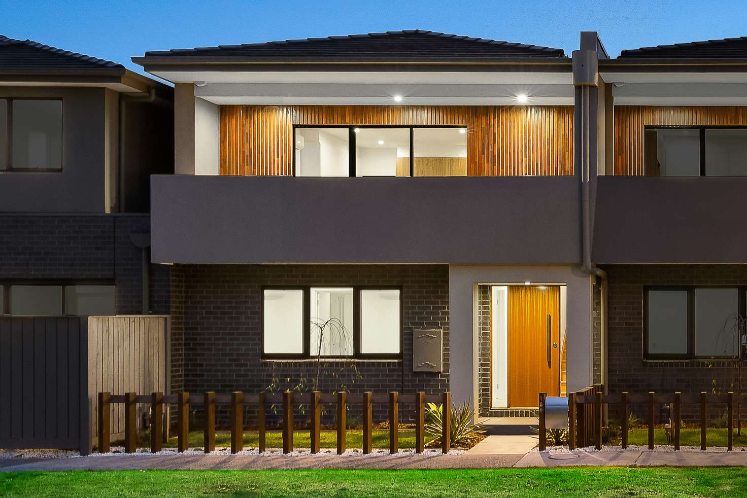 Main view of Homely townhouse listing, 189 Boundary Road, Pascoe Vale VIC 3044