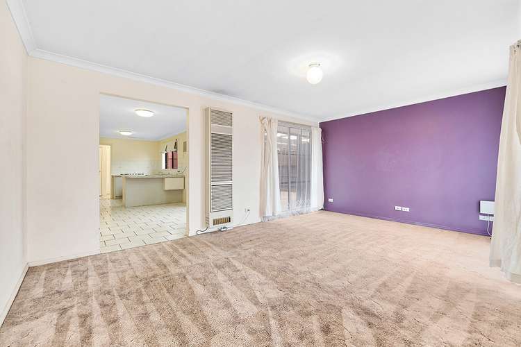 Fifth view of Homely house listing, 15 Bronhill Court, Cranbourne West VIC 3977