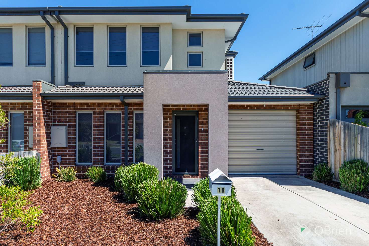 Main view of Homely townhouse listing, 10 Erskine Way, Sydenham VIC 3037