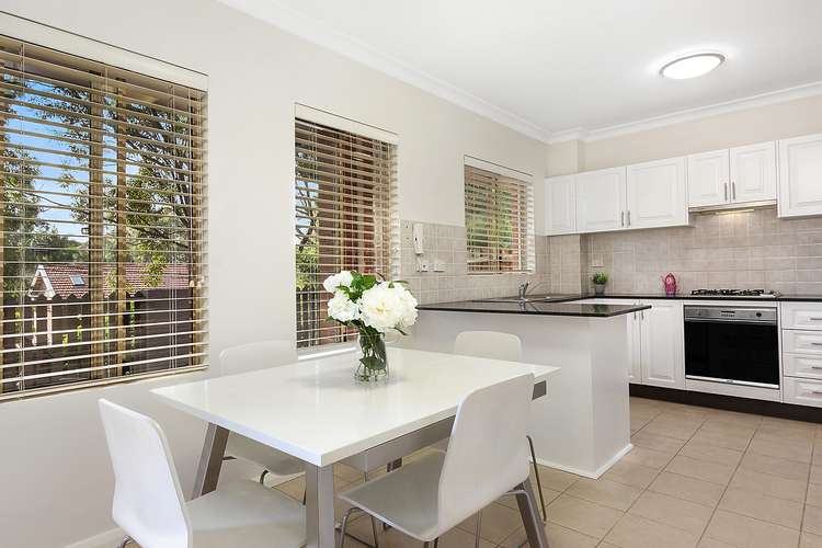 Third view of Homely apartment listing, 18/1 Talus Street, Naremburn NSW 2065