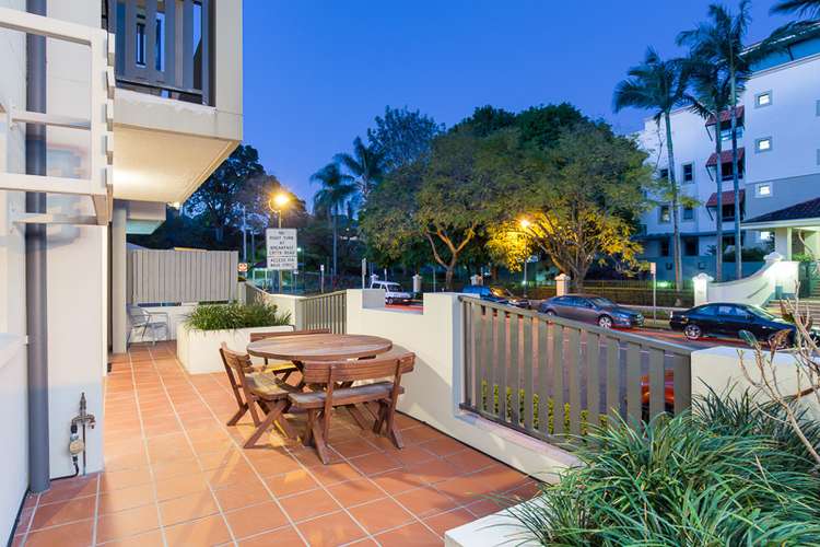 Main view of Homely apartment listing, 3/15 Newstead Avenue, Newstead QLD 4006