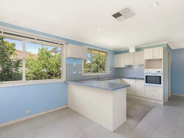 Fifth view of Homely house listing, 4 O'Reilly Place, Macgregor ACT 2615