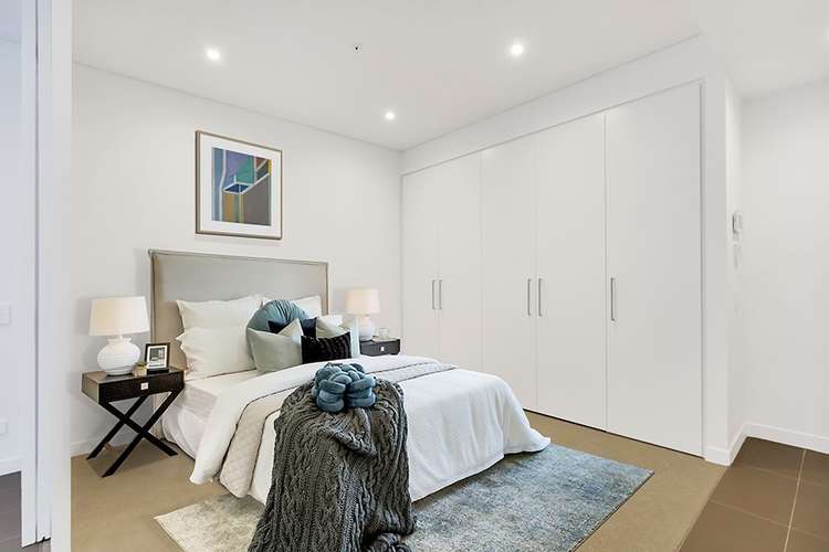 Second view of Homely studio listing, 912/472 Pacific Highway, St Leonards NSW 2065