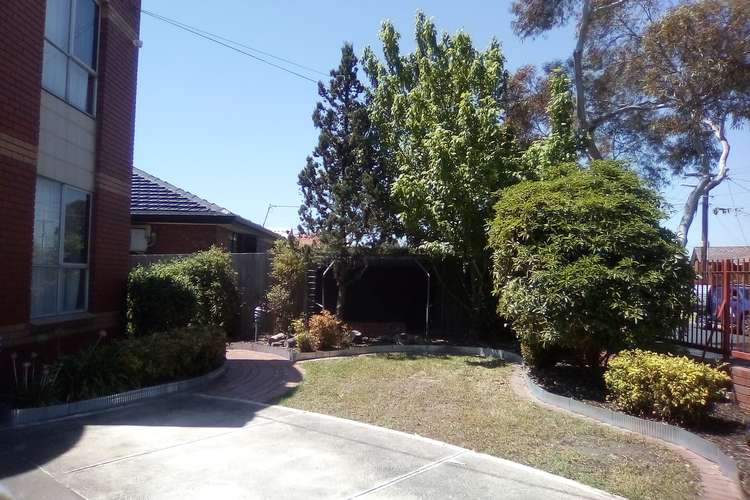 Third view of Homely house listing, 32 Rowan Drive, Kealba VIC 3021