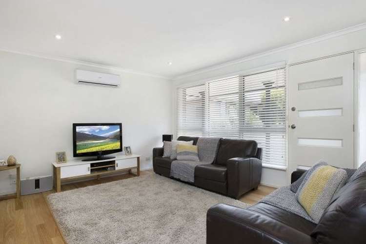Second view of Homely unit listing, 2/11 Bayview Road, Mornington VIC 3931