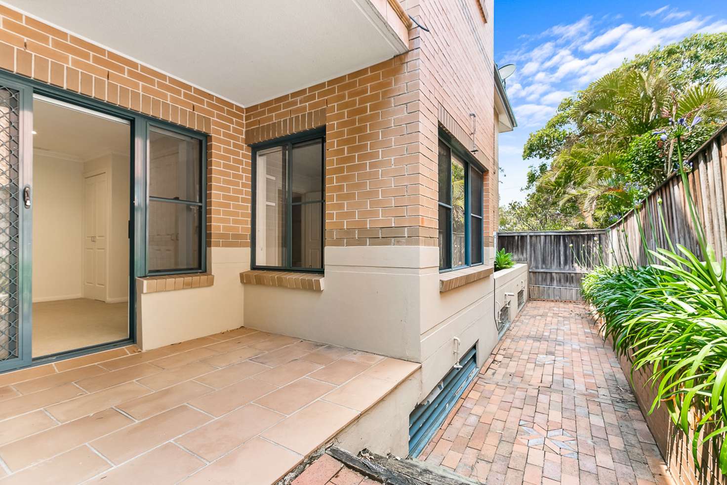 Main view of Homely unit listing, 2/349 Sailors Bay Road, Northbridge NSW 2063
