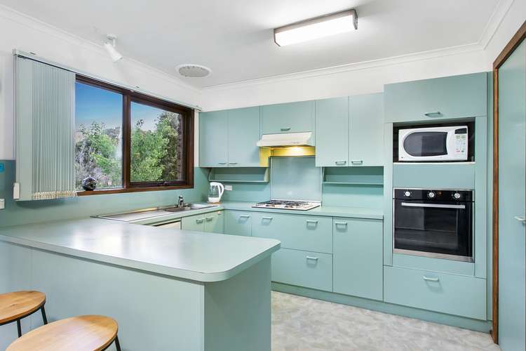 Fifth view of Homely house listing, 15 John Edgcumbe Way, Endeavour Hills VIC 3802