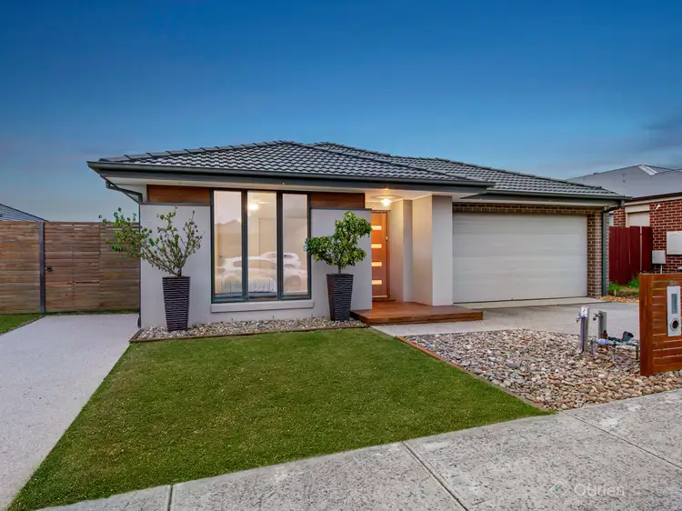 84 Everlasting Boulevard, Cranbourne West VIC 3977