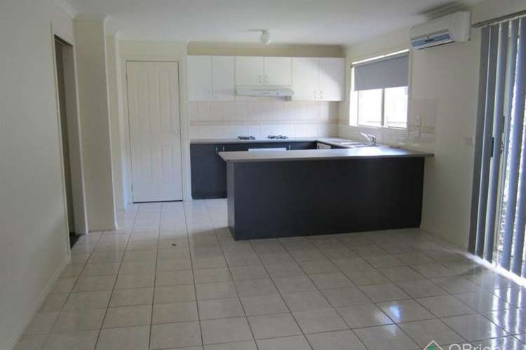 Fourth view of Homely house listing, 7 Fishburn Place, Cranbourne West VIC 3977