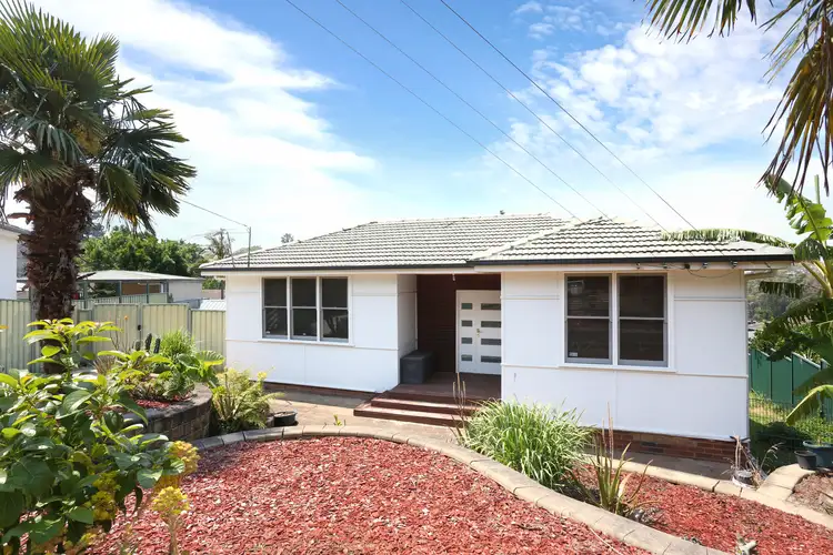 9 Florey Crescent