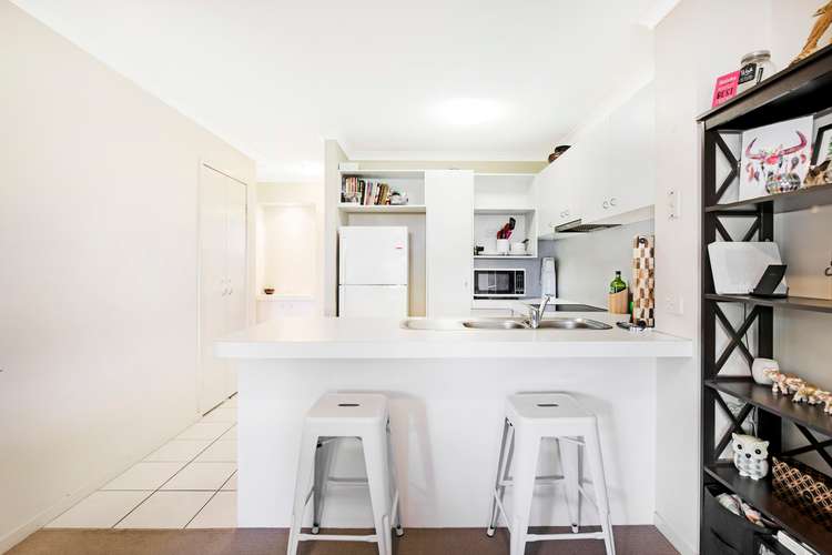Sixth view of Homely unit listing, 30/38 Palmer Street, Greenslopes QLD 4120