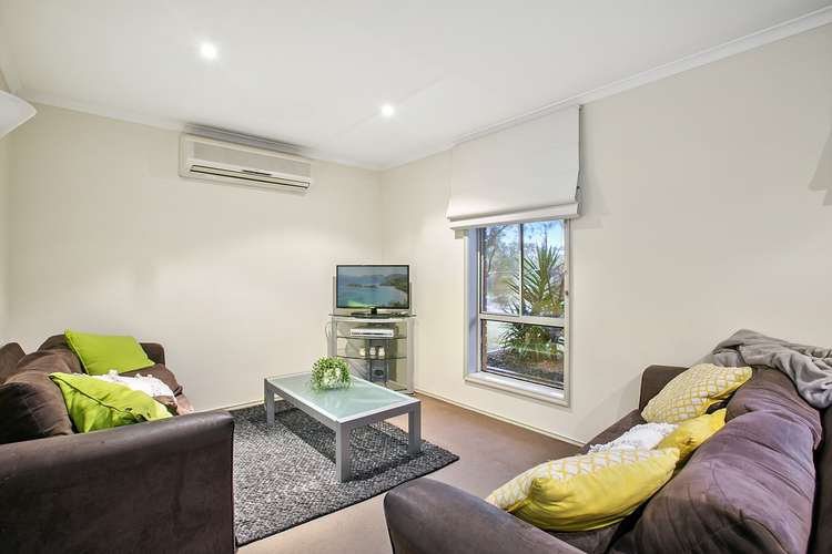 Fifth view of Homely house listing, 2 Fiona Court, Mount Martha VIC 3934