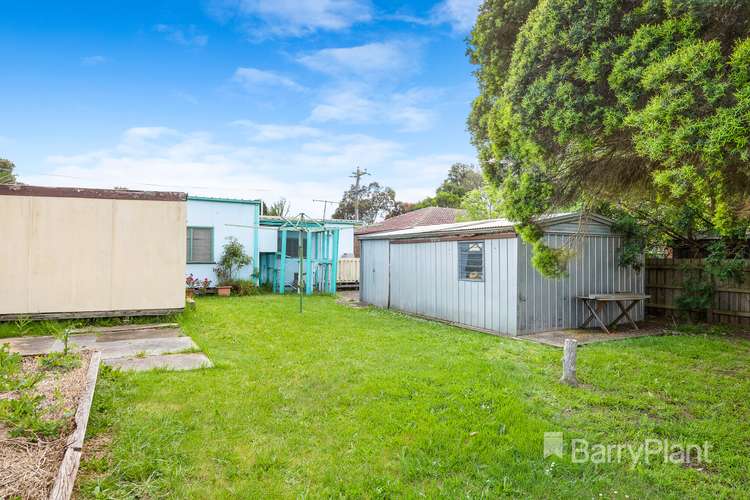Sixth view of Homely house listing, 4 Ainsleigh Court, Cranbourne VIC 3977