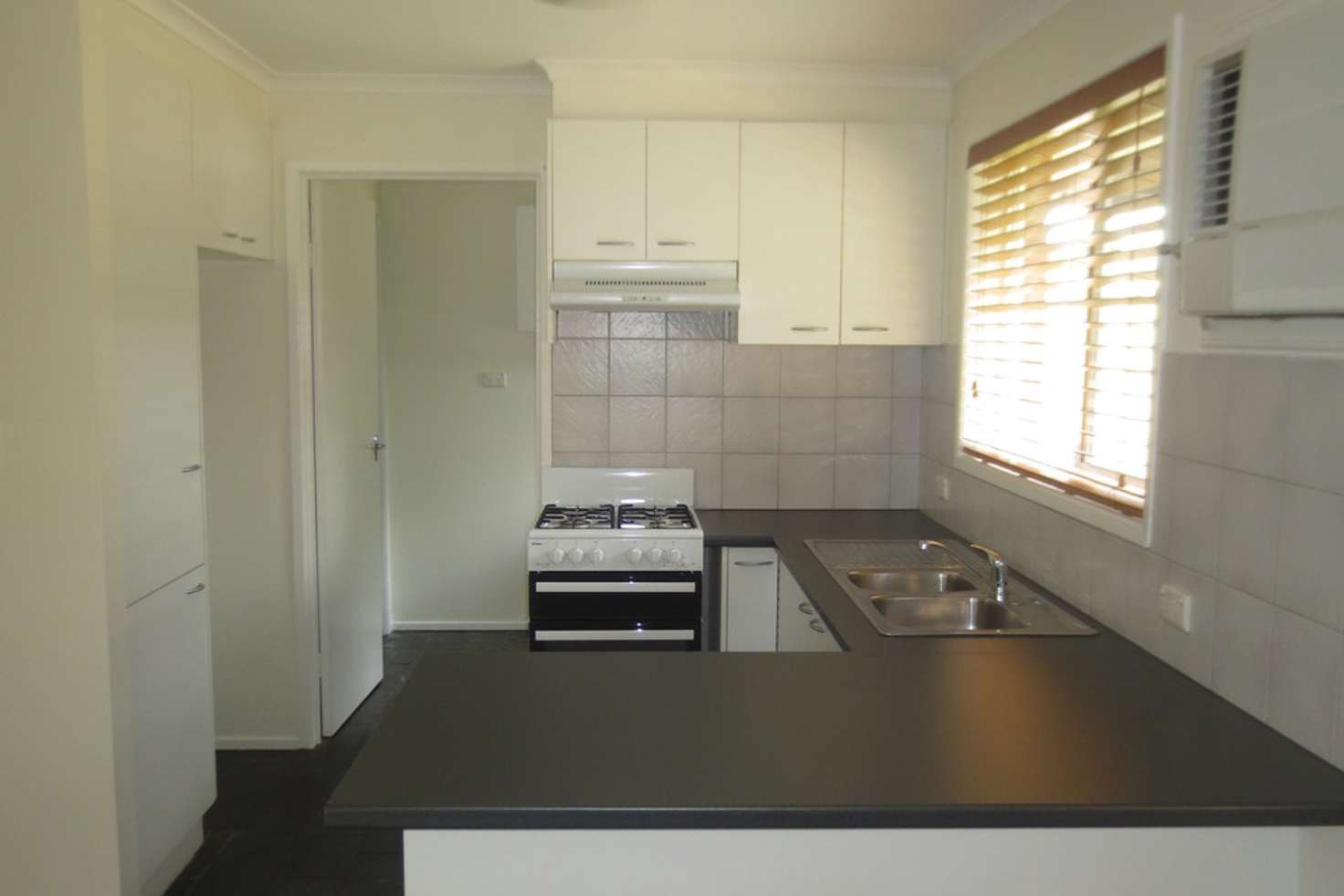Main view of Homely house listing, 2/6 Victoria Street, Altona Meadows VIC 3028