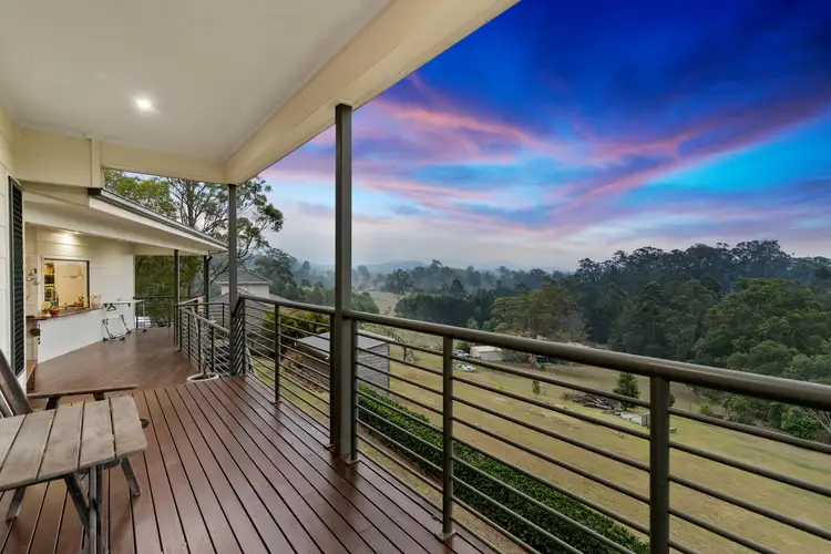 8 Bush Knoll Place, Mount Nathan QLD 4211