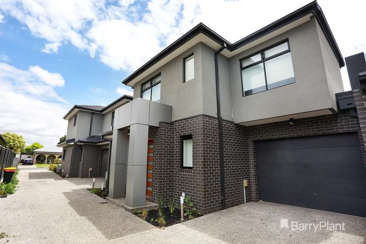 Main view of Homely unit listing, 2/18 Neil Street, Hadfield VIC 3046