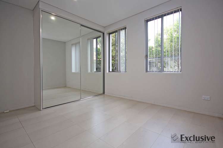 Fifth view of Homely unit listing, 8/40-42 Henley Road, Homebush West NSW 2140