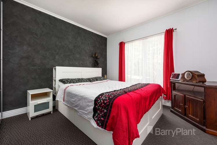Fifth view of Homely house listing, 1 Logan Court, Noble Park VIC 3174