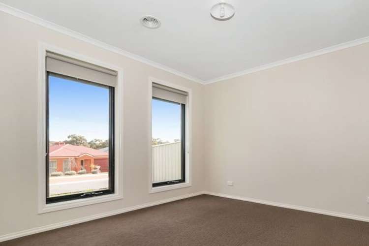 Fifth view of Homely house listing, 19 Bronze Drive, Kangaroo Flat VIC 3555