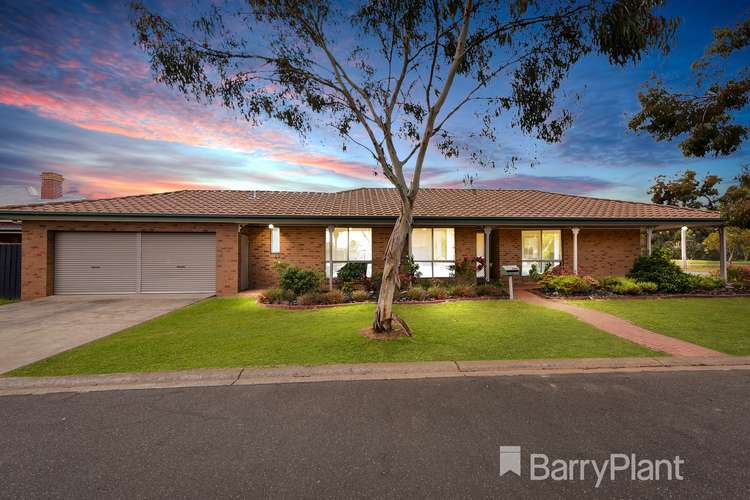 19 Outlook Drive, Werribee VIC 3030