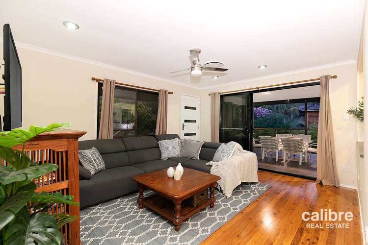 Fifth view of Homely house listing, 2 Chevron Street, Ferny Hills QLD 4055