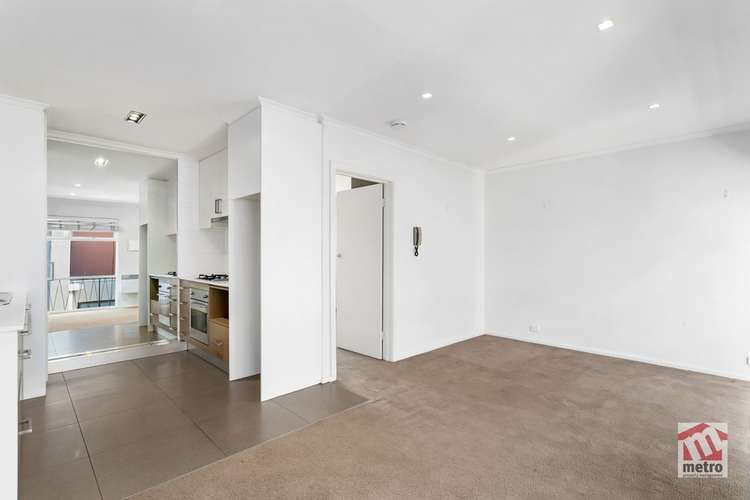 Third view of Homely apartment listing, 8/33 Davison Street, Richmond VIC 3121