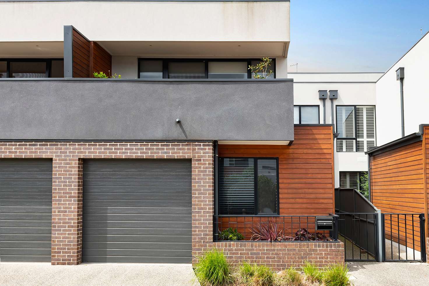 Main view of Homely townhouse listing, 19 Reillys Way, Clifton Hill VIC 3068