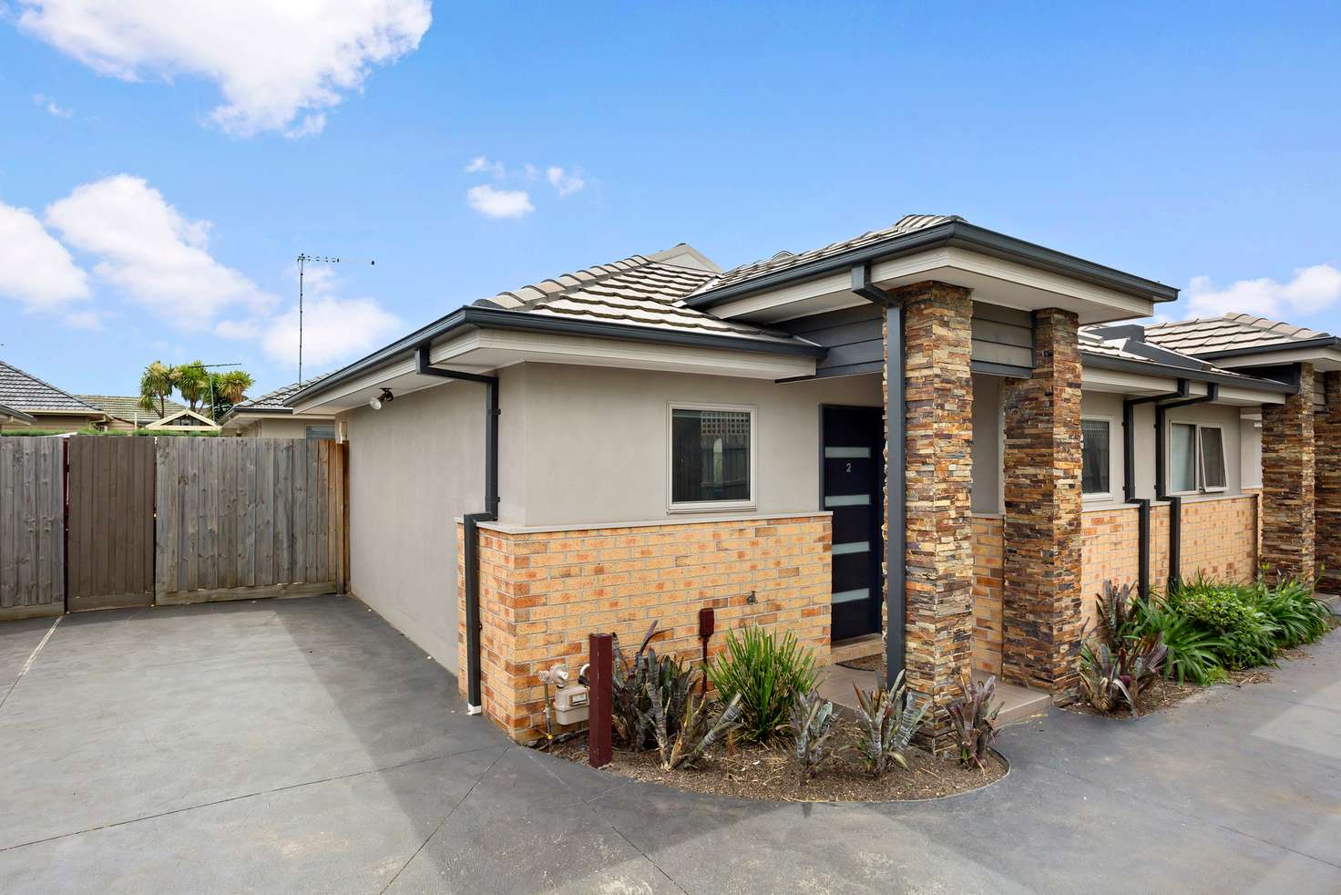 Main view of Homely unit listing, 2/6 Edna Street, Thomastown VIC 3074