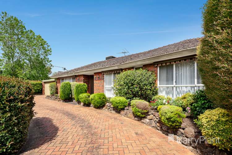 Second view of Homely house listing, 4 Beaumont Crescent, Frankston VIC 3199
